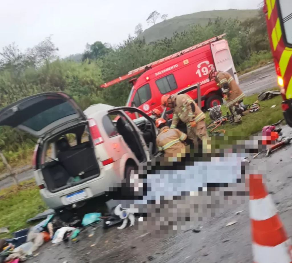 Grave acidente na BR-101 em Macaé deixa duas pessoas mortas e quatro feridas
