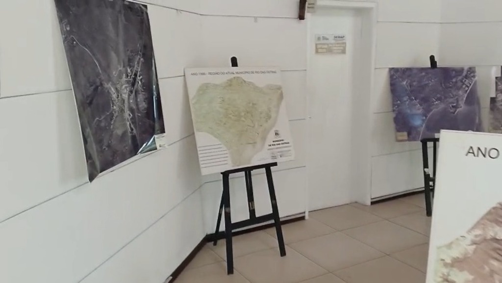 Do alto, Rio das Ostras revela sua história! Venha conferir a exposição “Rio das Ostras do Alto – Ontem e Hoje” no Parque dos Pássaros e descubra como nossa cidade se transformou ao longo dos anos - Foto: Divulgação