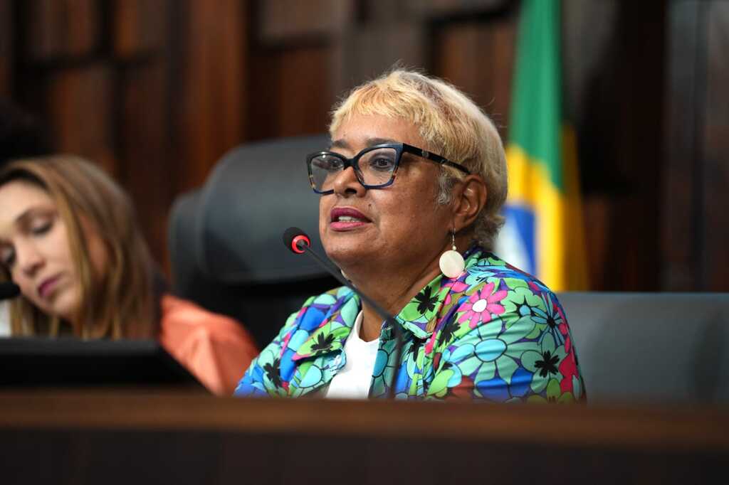 Deputada Federal discute melhorias para o Pólo Universitário de Macaé