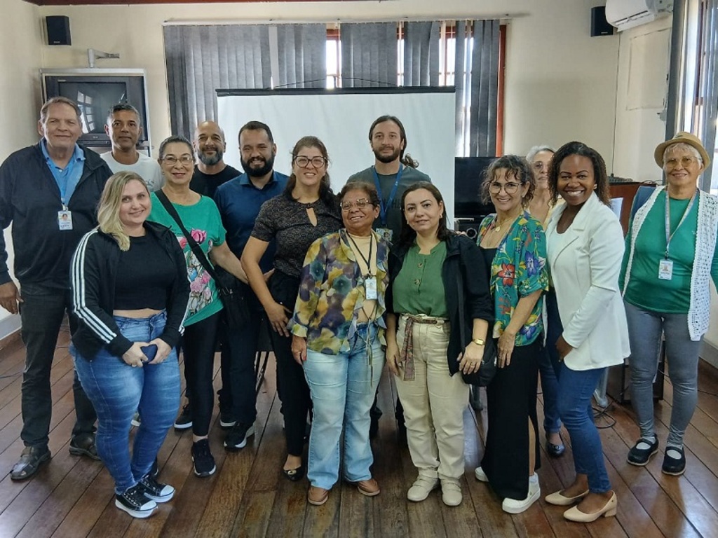 Prefeitura de Rio das Ostras reúne guias de turismo para discutir melhorias no setor