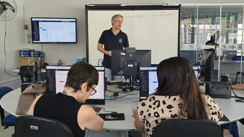 Rio das Ostras moderniza gestão com processos eletrônicos