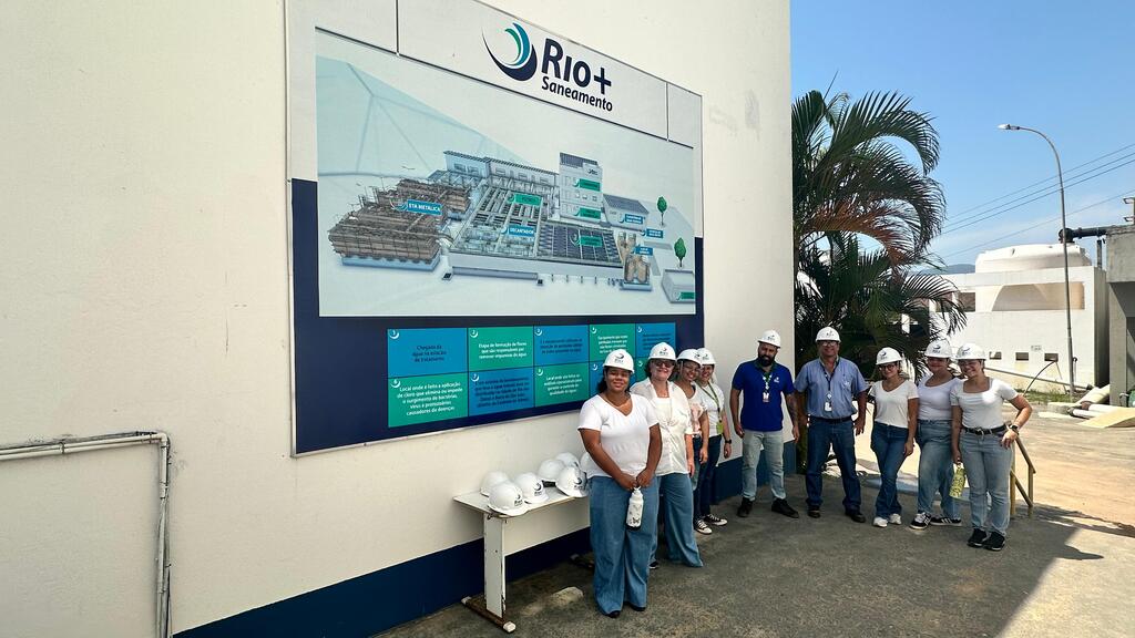 Rio+Saneamento recebe alunos de Enfermagem da UFF em visita guiada à ETA Rio Dourado