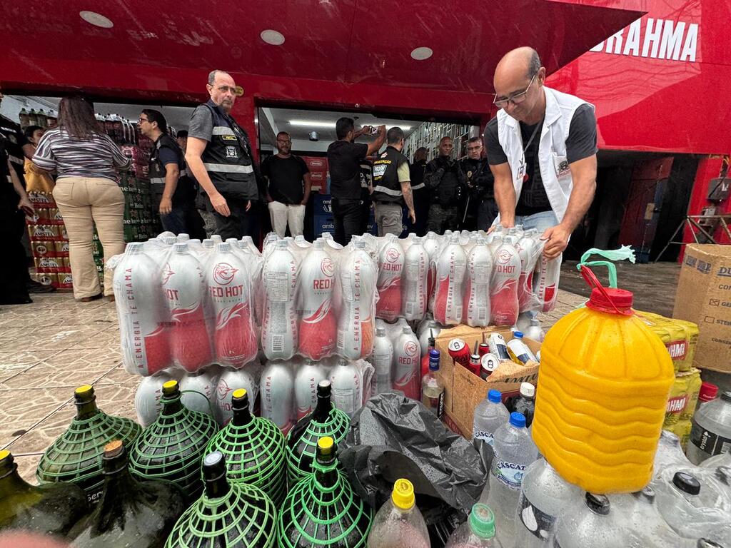Rio das Ostras faz operações para identificar bebidas adulteradas com metanol