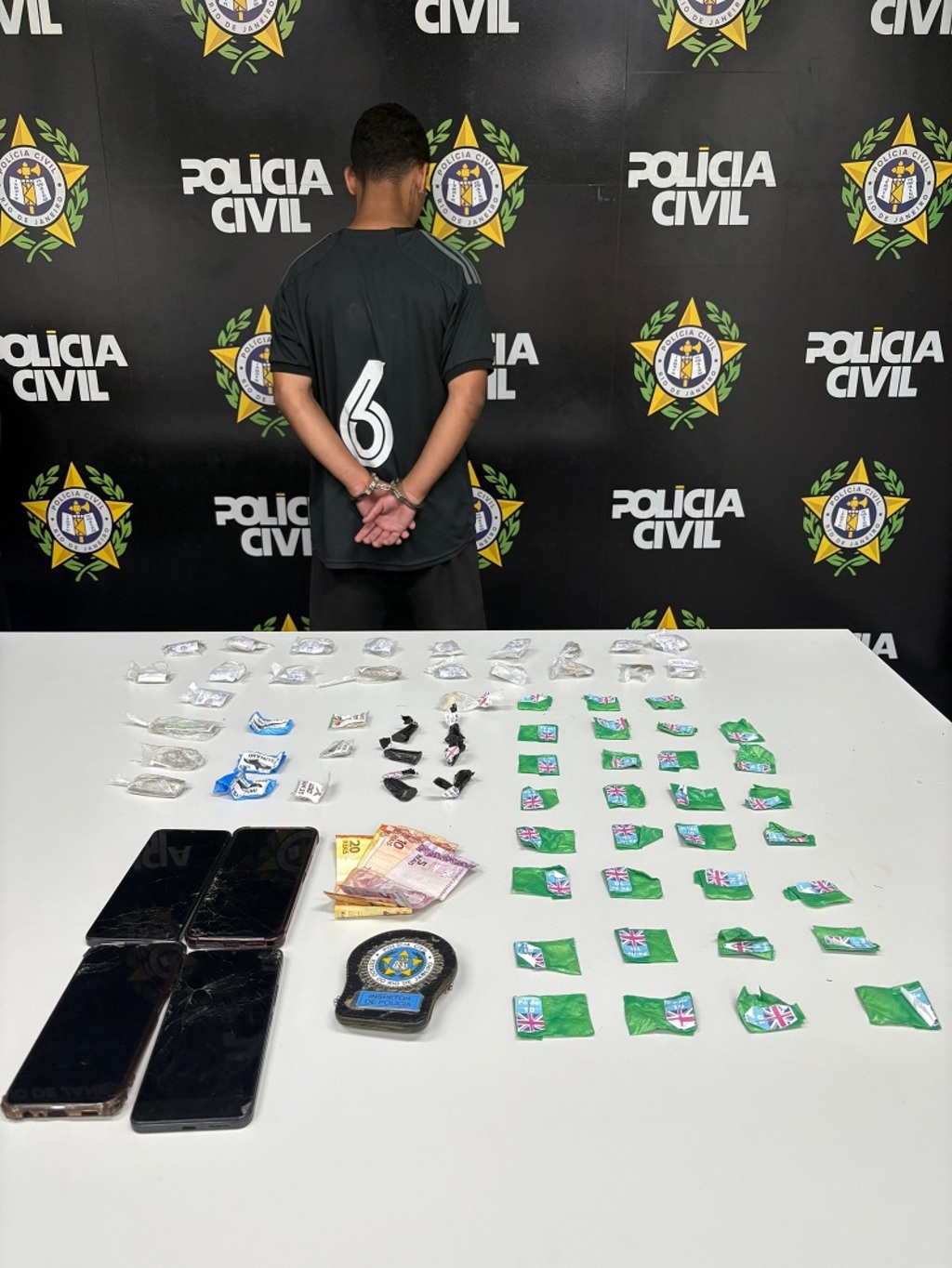 Traficante é preso em flagrante no bairro da Glória em Macaé