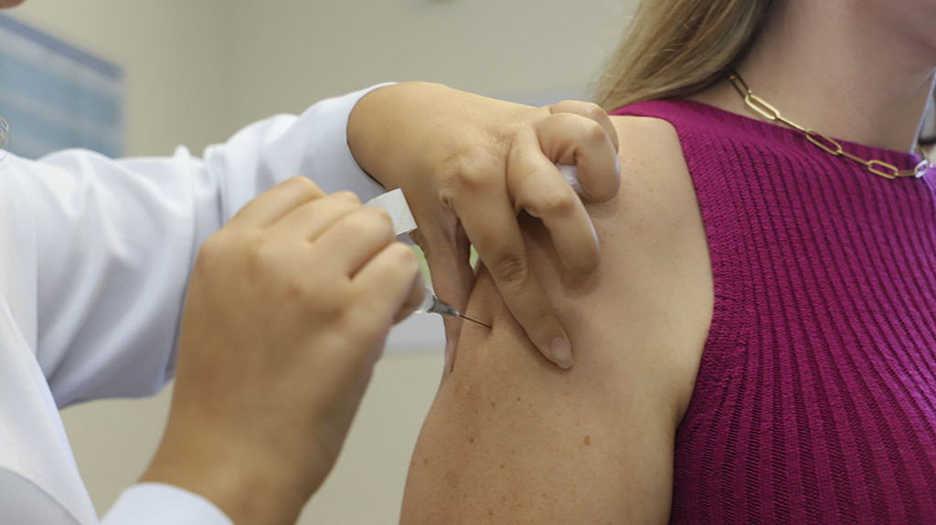 Rio das Ostras chama atenção para importância da imunização contra sarampo